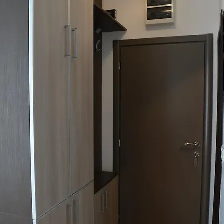 33 Kraljevi Cardaci アパート