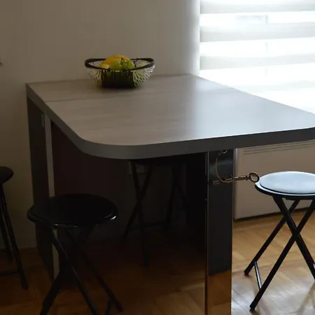 33 Kraljevi Cardaci アパート