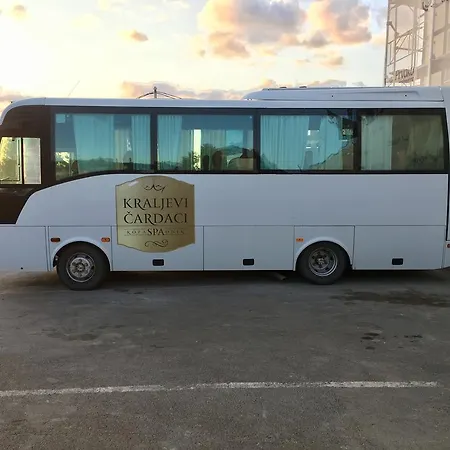 アパート 33 Kraljevi Cardaci *