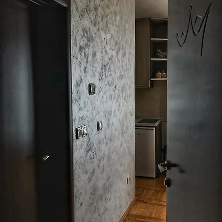 アパート 33 Kraljevi Cardaci