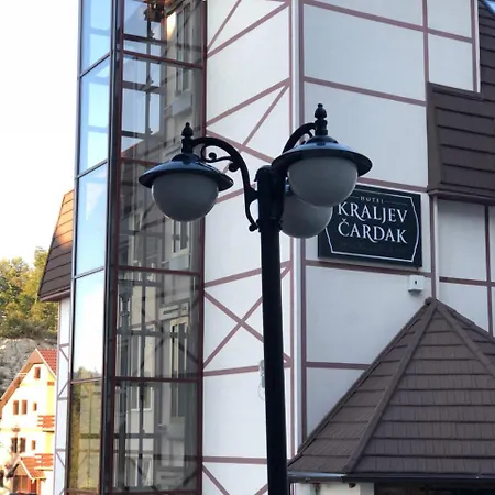 33 Kraljevi Cardaci コパオニク