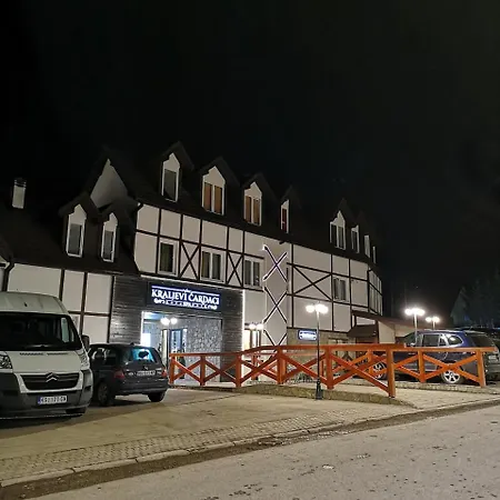 アパート 33 Kraljevi Cardaci *