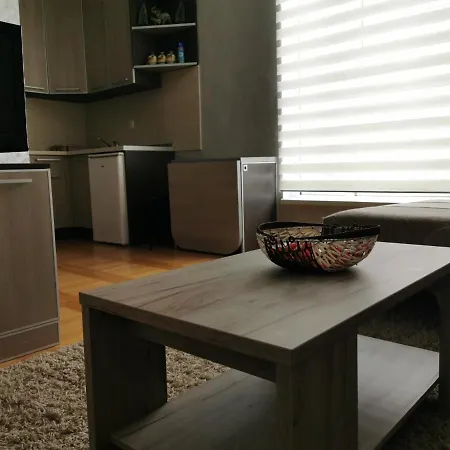 アパート 33 Kraljevi Cardaci *