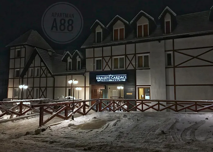 公寓 33 Kraljevi Cardaci *